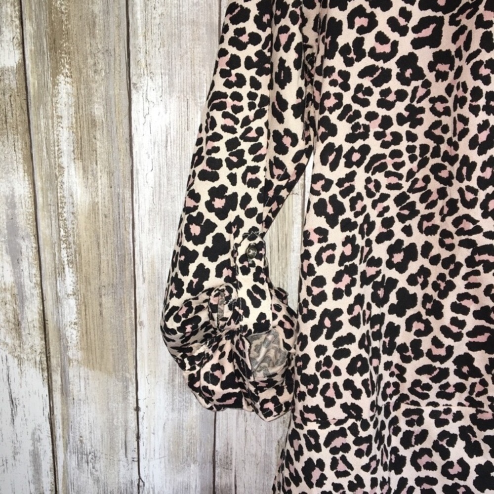 C&C California Pink Leopard Popover - Picture 3 of 5